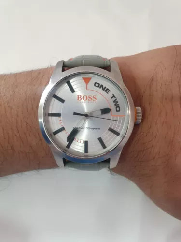 *RARE* 44MM MENS SILVER DIAL HUGO BOSS ORANGE TOKYO WRIST WATCH HB.268.1.14.2788