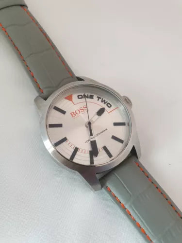 *RARE* 44MM MENS SILVER DIAL HUGO BOSS ORANGE TOKYO WRIST WATCH HB.268.1.14.2788