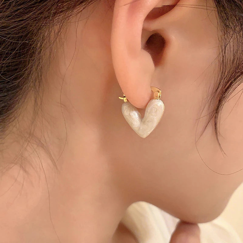 Luxury Ivory White and Gold Heart Stud Earrings for Women