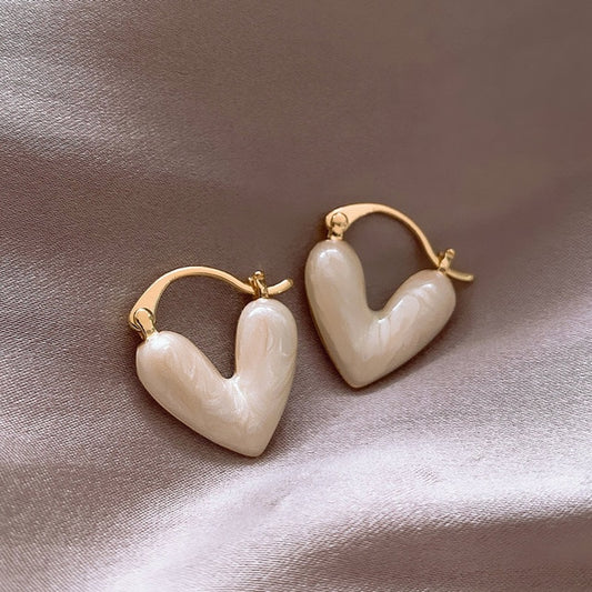 Luxury Ivory White and Gold Heart Stud Earrings for Women